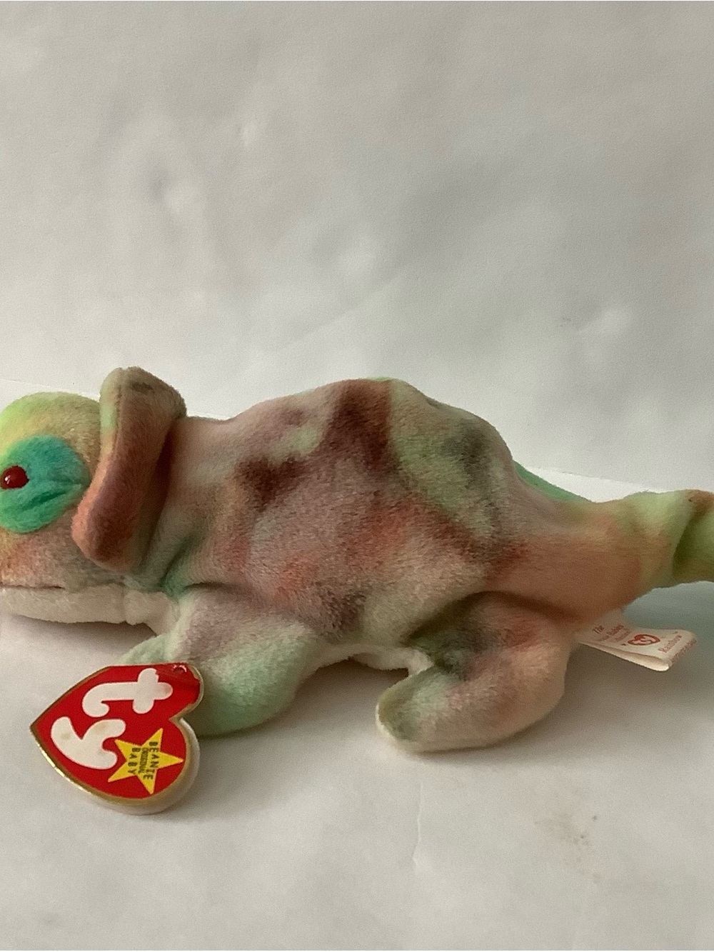 Ty beanie baby rainbow, Iggy, the Laguana chameleon lizard.